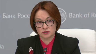 Photo of Набиуллина порассуждала об обвале рубля с неваляшкой