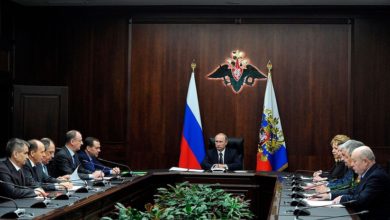 Photo of Путин запретил членам Совбеза РФ иметь зарубежные счета. Смеялись всем Совбезом