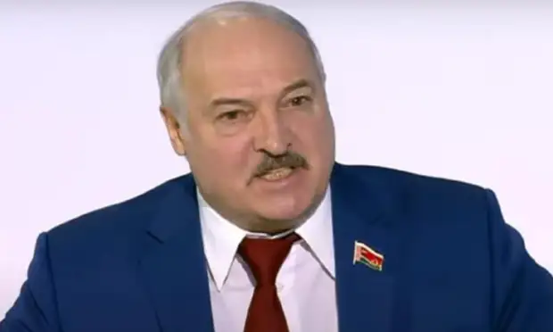 Photo of Лукашенко: Беларусь не Россия, власть здесь на колени перед бизнесом не встанет